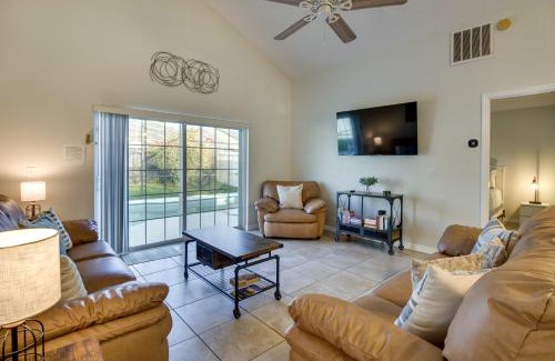 Buena Ventura Lakes House | Sunny Kissimmee Home with Pool about 12 Mi to Disney!