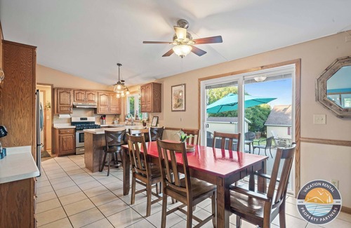 Como House | Sunny Lake Geneva Escape | BBQ Game Room Private Beach Access