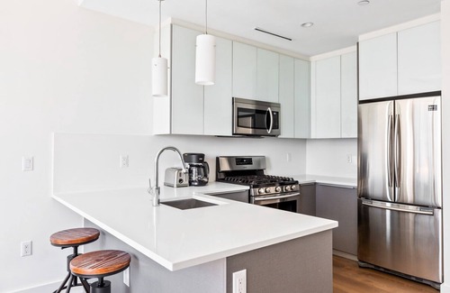 Hunters Point Apartment | Sunny LIC 2BR w/ Gym, Doorman, Elevator & Private Balcony, by Blueground