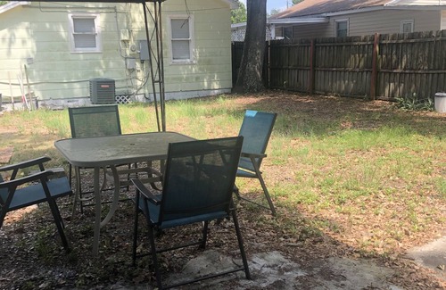 St. Petersburg - Clearwater Cottage | Sunny little cottage in the heart of St. Petersburg, Florida