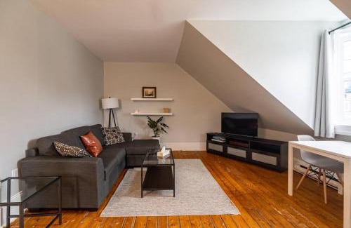 Downtown Halifax Apartment | Sunny Loft #4, Historic Home