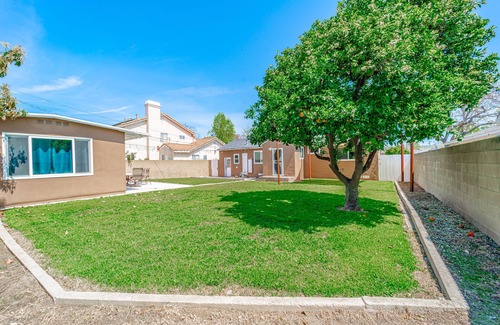 Los Altos House | Sunny Los Altos Bungalow - Relax in Long Beach