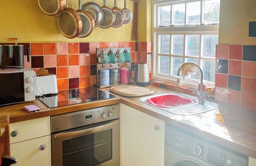 Acton Cottage | Sunny Meadow Cottage