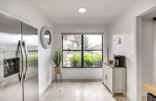 Wellington House | Sunny Oasis/Pool/Top Location/Big Patio/10 ppl