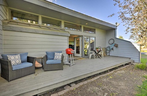 Pagosa Springs Apartment | Sunny Pagosa Springs Escape with Deck and Views!