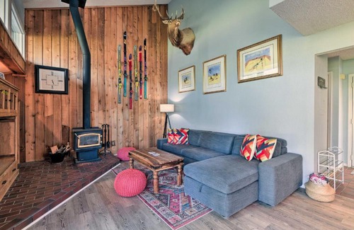 Pagosa Springs Apartment | Sunny Pagosa Springs Escape with Deck and Views!