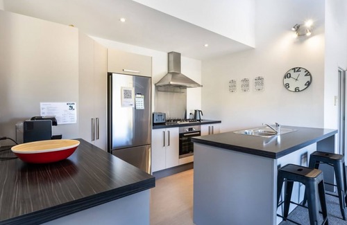 Ruby Bay House | Sunny Private and Comfortable