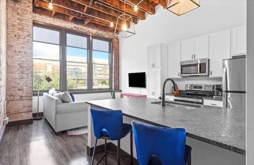 Downtown St. Louis Apartment | Sunny Riverfront Loft - Walk to Arch, Conventions, Casino & Stadium