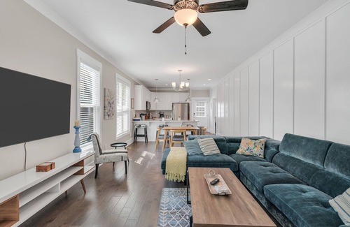 Durham House | Sunny Sage Cottage