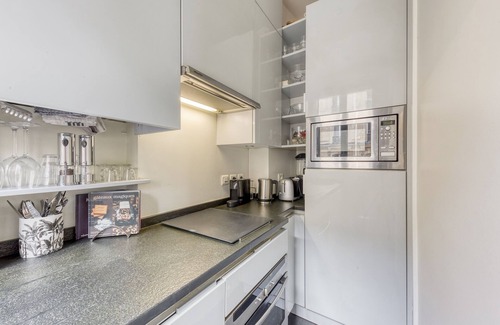 Necker Apartment | Sunny Saint Germain des Près