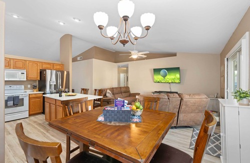 Castlegate House | Sunny San Tan Valley Home w/Backyard Oasis!