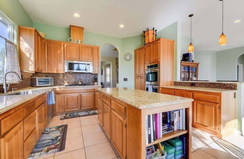 Skyhawk Commmunity House | Sunny Santa Rosa Stay, Hill Views, Yard & Games!