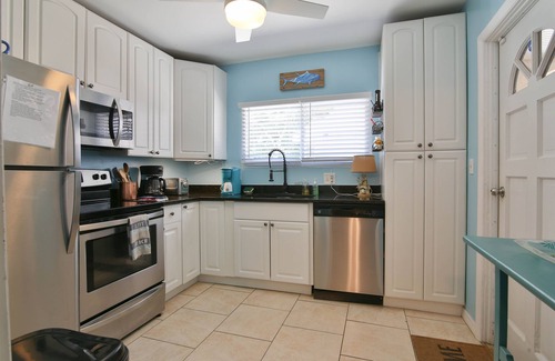 Arlington Park House | Sunny Sarasota with easy access to Lido and Siesta Beaches and downtown Sarasota