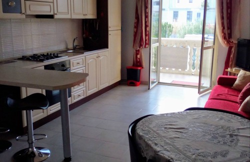 Stignano Mare Apartment | Sunny Seaside Escape in Caulonia