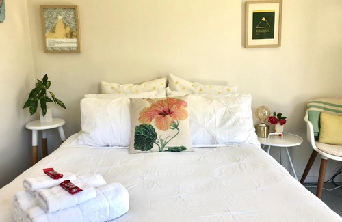 Motueka Hotel | Sunny, Serene Studio @ Motueka