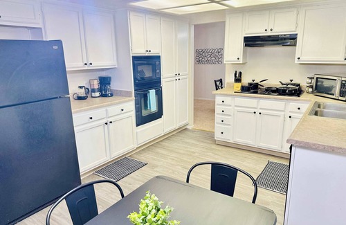Sparks House | Sunny Side Retreat Su