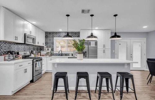 Santa Susana House | Sunny Single Story Simi Valley Valley Escape – Comfortable Home Great Amenities