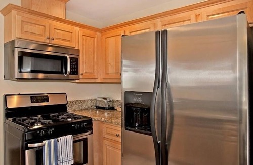 South Mission Beach House | Sunny South Mission Vacation House - Dover Court