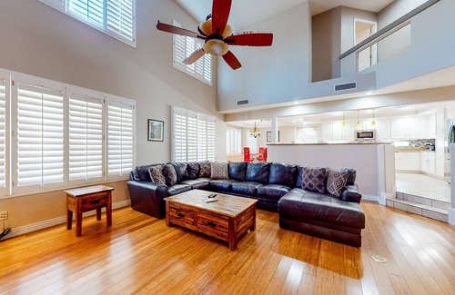 Terramar House | Sunny & spacious getaway with private pool, game room, & balcony - near parks