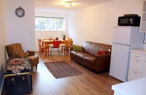 Grandview-Woodland Apartment | Sunny & Spacious One Bedroom Garden Suite