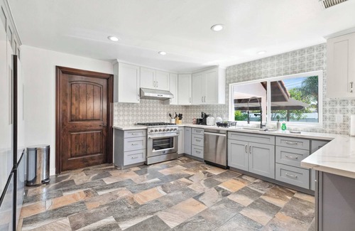 Hacienda Heights House | Sunny Spanish Villa Pool, Parking & Privacy