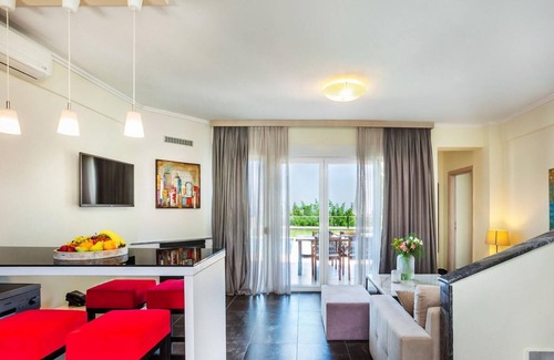 Pallini Villa | Sunny Villa Grande in Kassandra