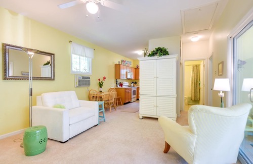 Summer Village Cottage | Sunny Wells Cottage - 1 Mi to Moody Beach!