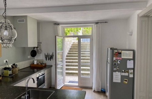 Poilhes House | Sunny Winemaker's House in Canal du Midi Village with Pool near Beaches