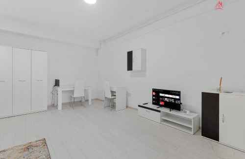 Chiajna Apartment | Sunny Yellow Apartment - Penthouse, Aer Conditionat, Free Parking, Self Check-in