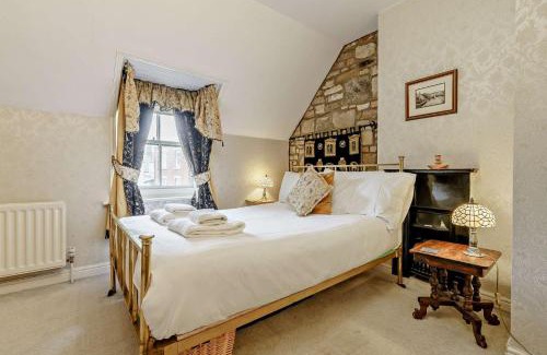 Hinderwell House | Sunnybank Thatch