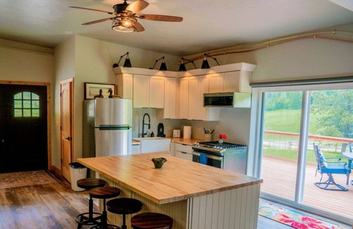 Deadwood Cabin | Sunnybrook-Secluded Cabin