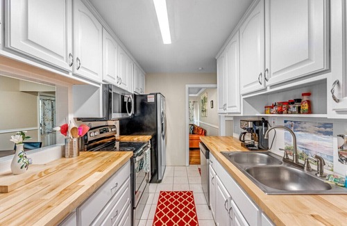 Panama City Apartment | Sunnyside Bay · Pet friendly Sunnyside Bay