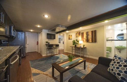 Sunnyside House | Sunnyside Compound: Great for Groups! Hot Tub, Game Room, Sleeps 22 - 420ok!