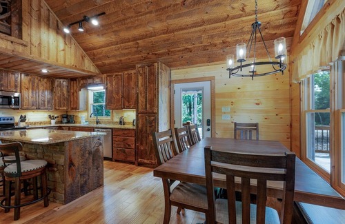 My Mountain Cabin | Sunrays Mountain Vista - Hot Tub, New Construction, Pet Friendly