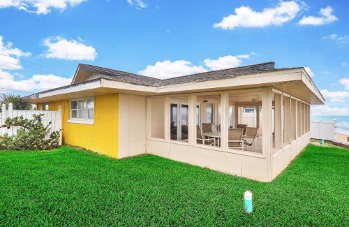 Painters Hill House | Sunrise Beach Retreat