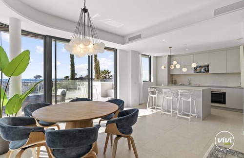 Torremolinos Apartment | Sunrise | Beachfront apartment in Torremolinos