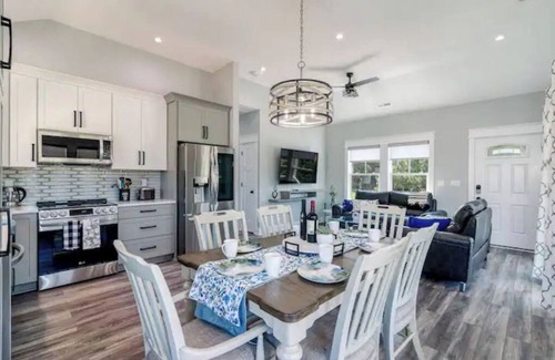 Colington House | Sunrise Bliss