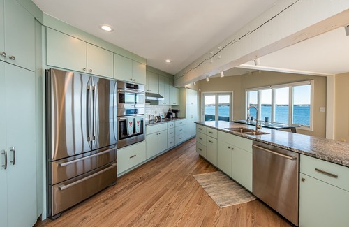 Harpswell House | Sunrise Catcher with a Panoramic View!