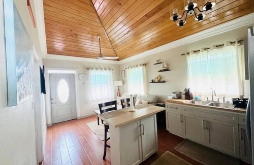 Savannah Sound Cottage | Sunrise Cottage
