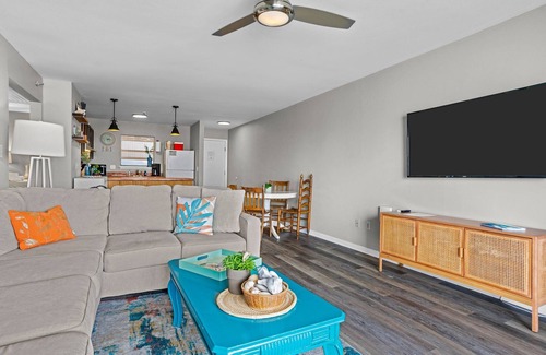Sneads Ferry Condo | Sunrise Escape- w/linens- Oceanfront