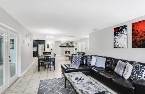 Gainesville House | Sunrise Family-Friendly Oasis with Pool. Bring the dogs.