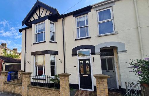 Lowestoft House | Sunrise House