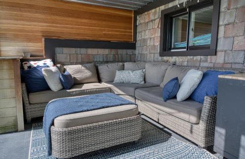 Malletts Bay House | Sunrise House on Lake Champlain