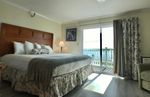 York Beach Hotel | Sunrise Motel