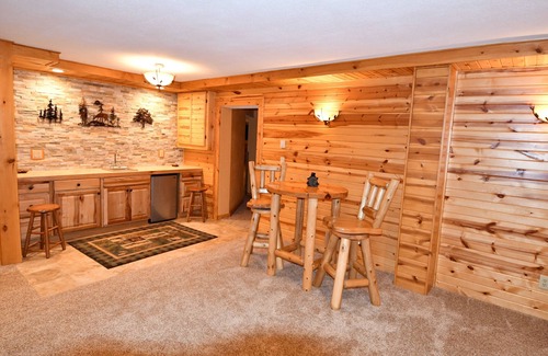 Eagle River House | Sunrise Pines Lake Home On The Largest Chain of Lakes in Eagle River!