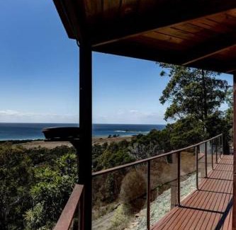 Bicheno House | Sunrise Place - Above the Trees