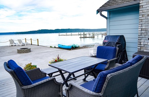 Shelton House | Sunrise@Potlatch-Waterfront Luxury Home Hood Canal