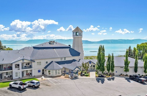 Harbor Village Condo | Sunrise Resort Room #302 | 0 Bed, 1 Bath