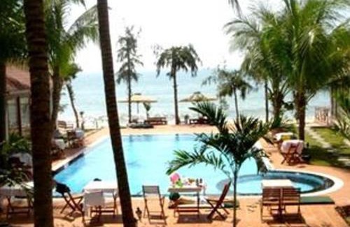 East Ham Tien Beach Resort | Sunrise Resort