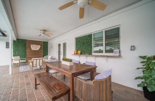 Sunrise House | Sunrise Serenade - Sun-Soaked FLL Getaway - Pool - BBQ - Near Beaches
